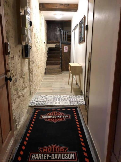 Suite De Charme Au Pied De La Cathedrale Laon Zewnętrze zdjęcie